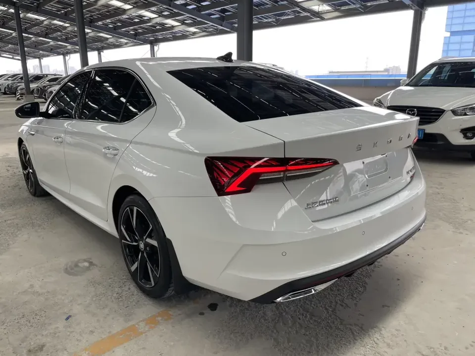 Skoda Octavia Octavia 2023 PRO TSI280 DSG Luxury Edition 2023 — thumbnail 2