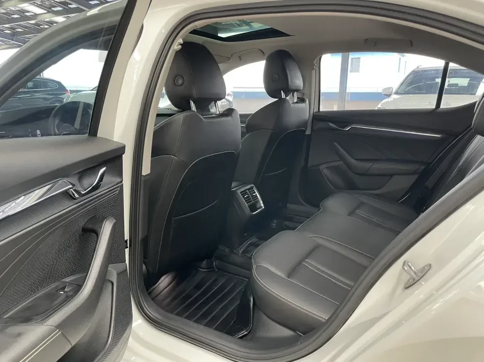Skoda Octavia Octavia 2023 PRO TSI280 DSG Luxury Edition 2023 — thumbnail 5