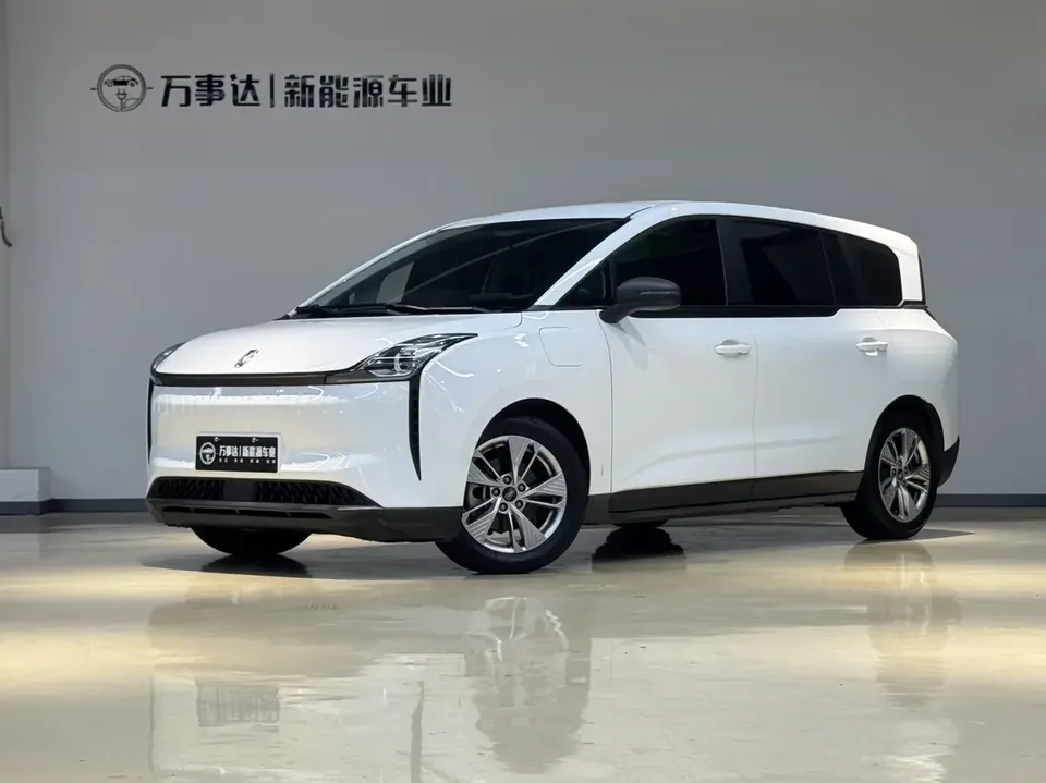FAW Bestune NAT Pentium NAT 2023 PRO Enjoyable Travel Edition 419KM 2024 — photo 1, buy with delivery to Moscow