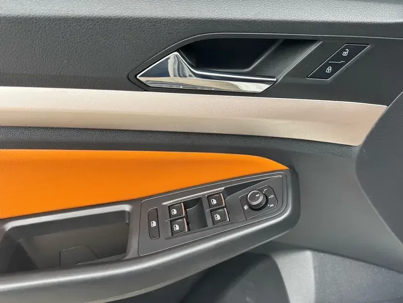 Volkswagen Bora Bora 2025 200TSI DSG Joyride Navigation Edition 2025 — thumbnail 4