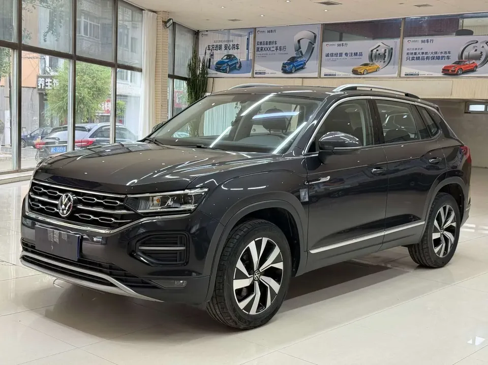 Volkswagen Tayron Tanyue 2022 280TSI 2WD Luxury Smart Edition 2022 — photo 1, buy with delivery to Moscow