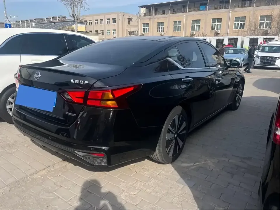 Nissan Altima Sound of nature 2020 Modified 2.0L XL Comfort Edition 2022 — thumbnail 4
