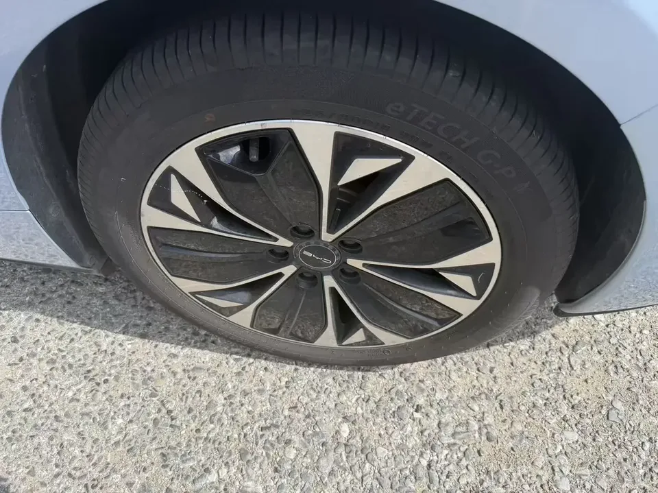BYD Seal seal 2022 550KM Standard Range Rear-wheel Drive Elite 2022 — thumbnail 3