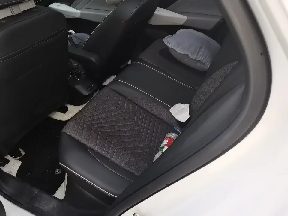 Volkswagen ID.3 Volkswagen ID.3 2025 Smart Model Outstanding Oxygen Edition 2024 — thumbnail 3