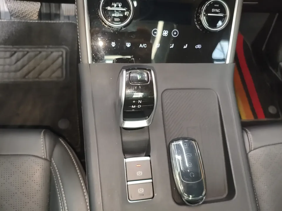Chery Tiggo 8 Tiggo 8 2025 Excellence Edition 230TCI Automatic Deluxe Edition 2024 — thumbnail 4