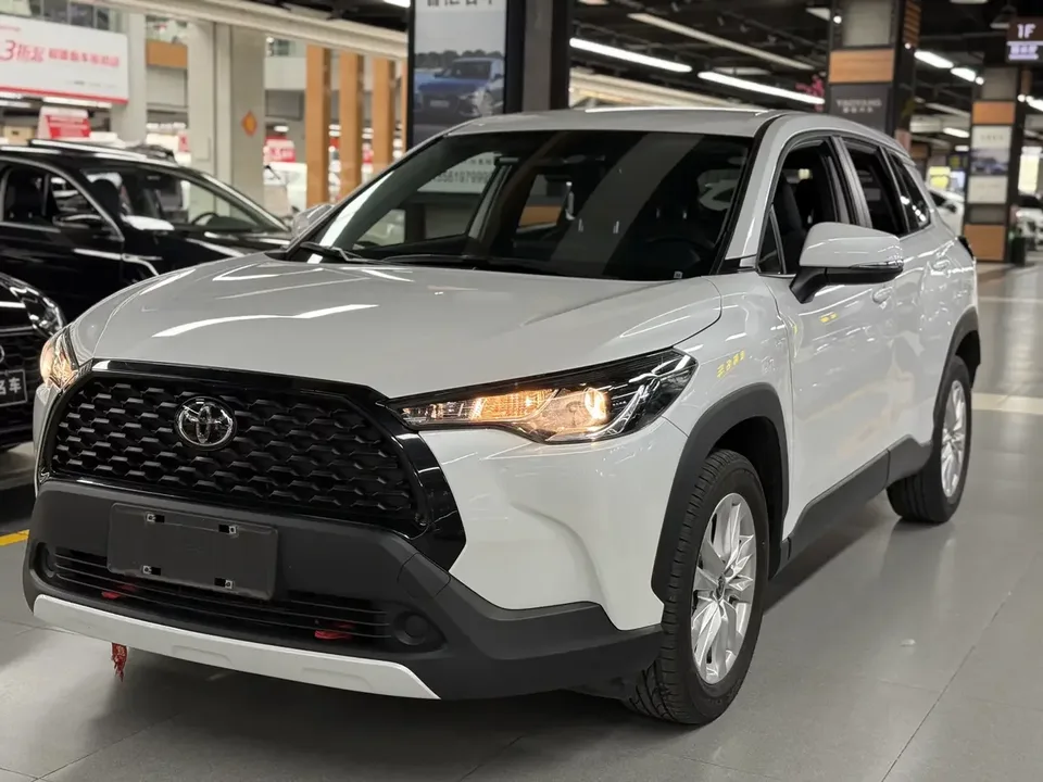 Toyota CorollaCross Corolla Sharp 2024 2.0L CVT Pioneer Edition 2024 — photo 1, buy with delivery to Moscow
