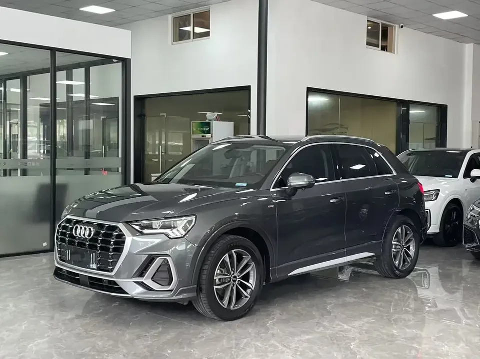 Audi Q3 Audi Q3 2023 35 TFSI Progressive Dynamic 2023 — photo 1, buy with delivery to Moscow