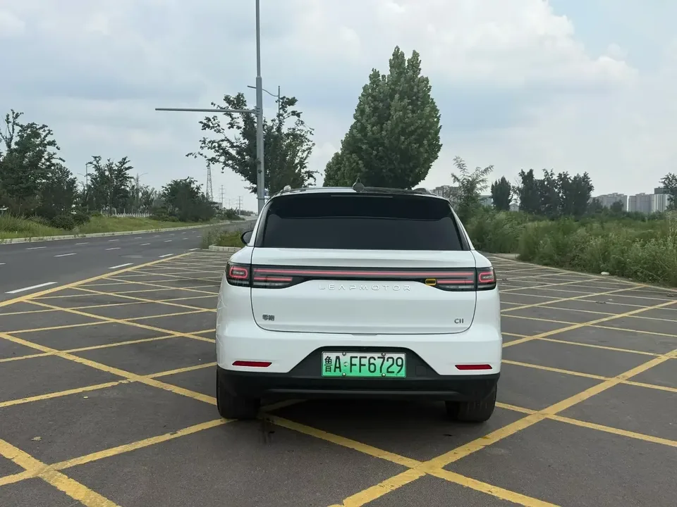 Leapmotor Zero running C11 Zero running C11 2024 Extended Range 300 Smart Edition 2024 — thumbnail 2