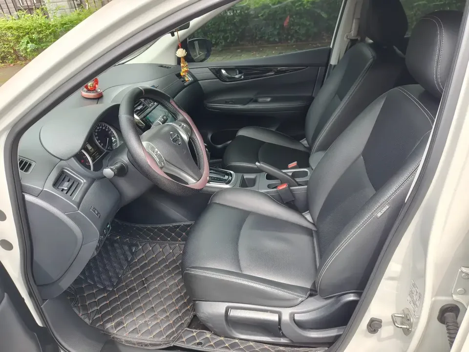 Nissan Tiida Tiida 2023 1.6L CVT Cool Edition 2024 — thumbnail 5
