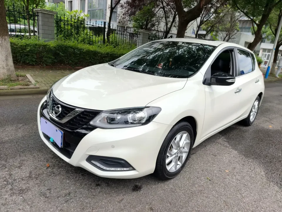 Nissan Tiida Tiida 2023 1.6L CVT Cool Edition 2024 — photo 1, buy with delivery to Moscow