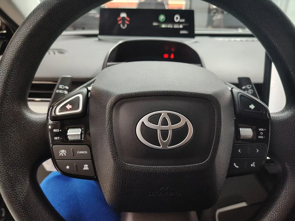 Toyota bZ5 Toyota bZ5 2025 550 JOY 2026 — thumbnail 4