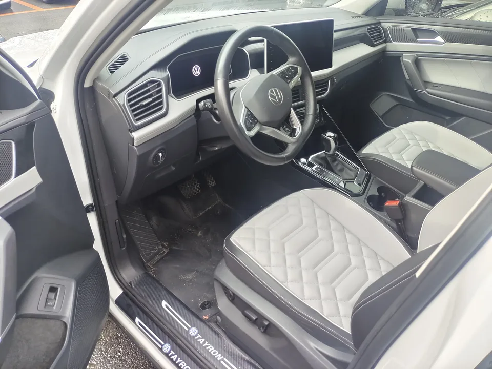 Volkswagen Tayron Tanyue 2023 280TSI 2WD Luxury Plus Advanced Edition 2023 — thumbnail 3