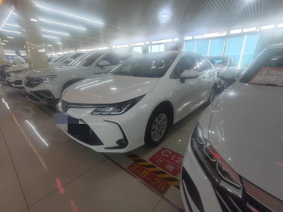 Toyota Corolla Corolla 2023 1.2T S-CVT Pioneer Edition 2023 — photo 1, buy with delivery to Moscow