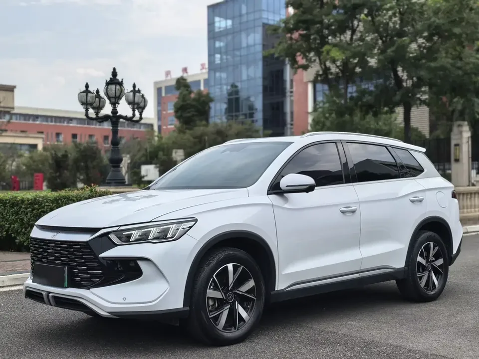 BYD Song Pro DM Song Pro DM 2023 DM-i Champion Edition 71km Exceeding Type 2024 — photo 1, buy with delivery to Moscow