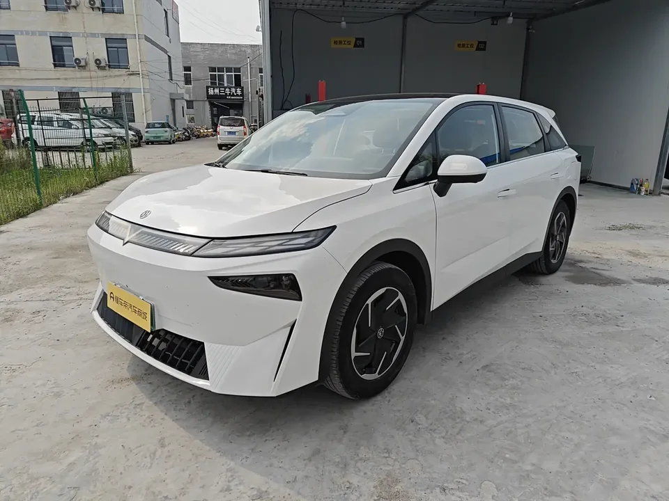 Kai Chen Venucia VX6 Venucia VX6 2023 520 Pro 2024 — photo 1, buy with delivery to Moscow