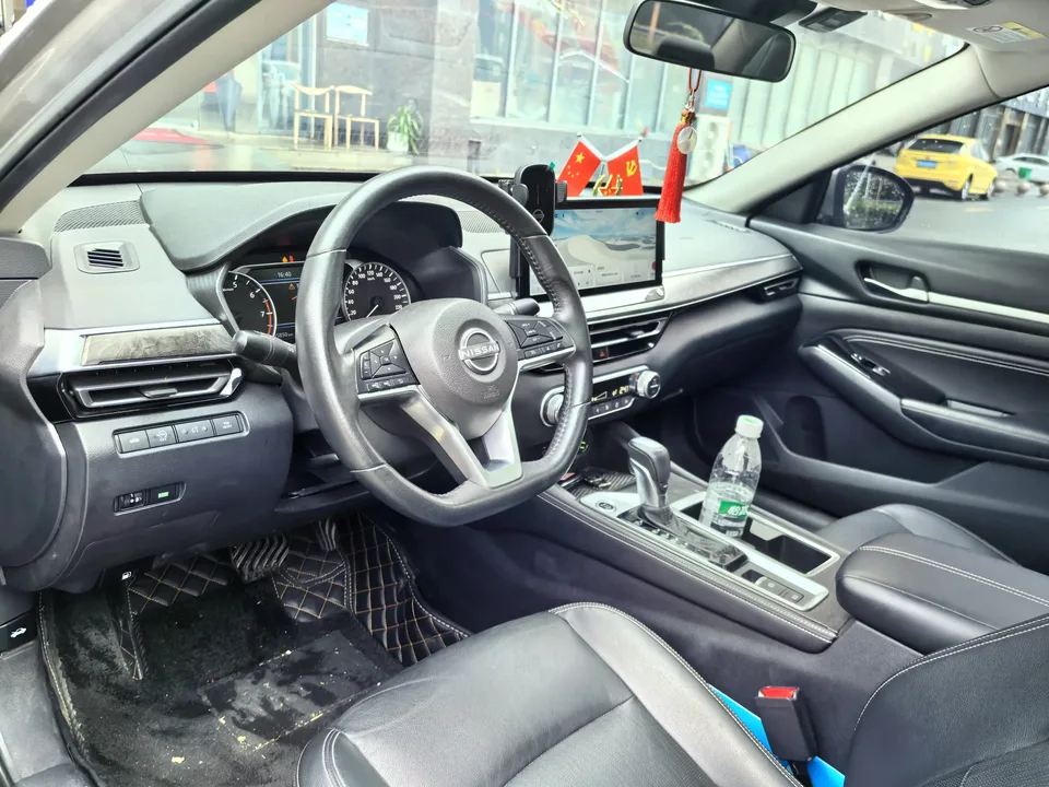 Nissan Altima Sound of nature 2022 2.0L XL-TLS Enjoy Edition 2022 — thumbnail 4