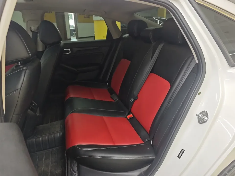 Honda Integra Style 2022 240TURBO CVT Tech Edition 2022 — миниатюра 3