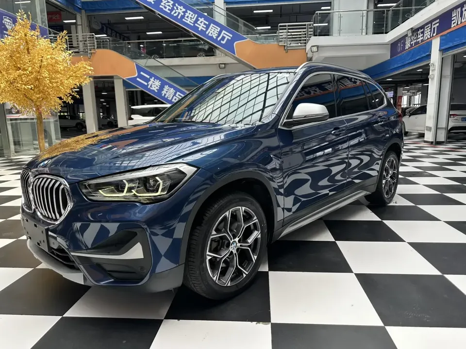 BMW X1 BMW X1 2022 sDrive20Li Fashion 2022 — photo 1, buy with delivery to Moscow