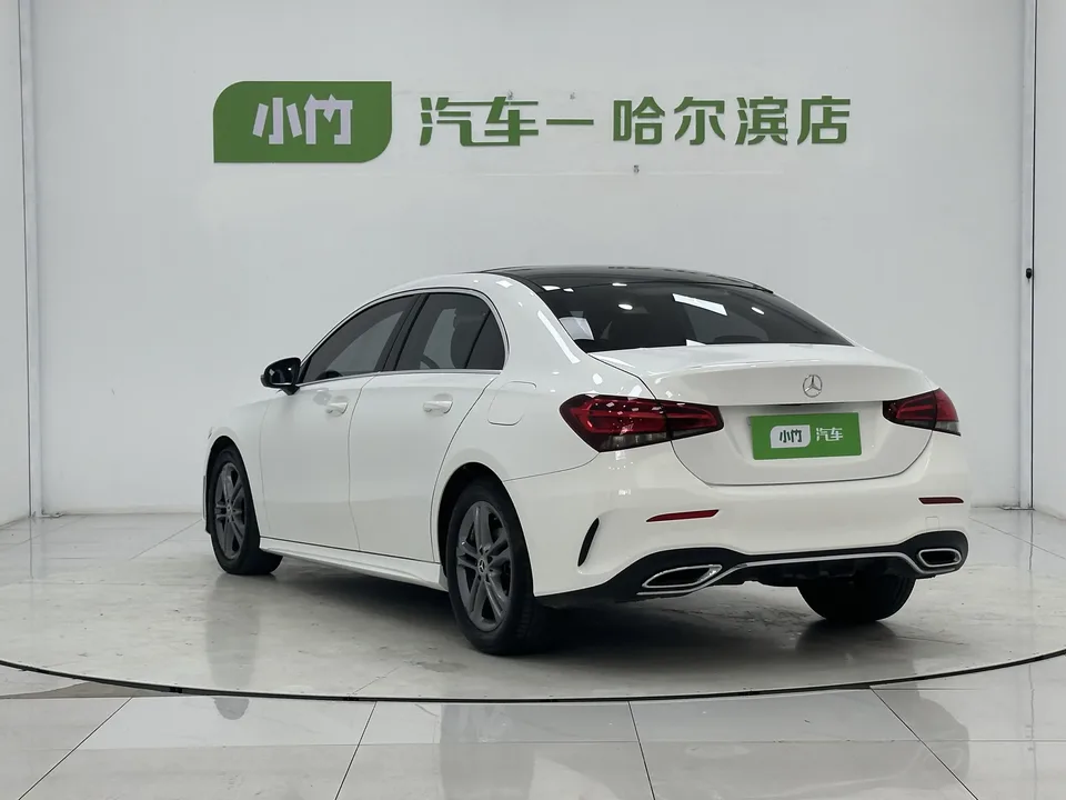 Mercedes-Benz Klasa A Mercedes Benz A Class 2022 A 180 L Sports Sedan 2022 — thumbnail 2