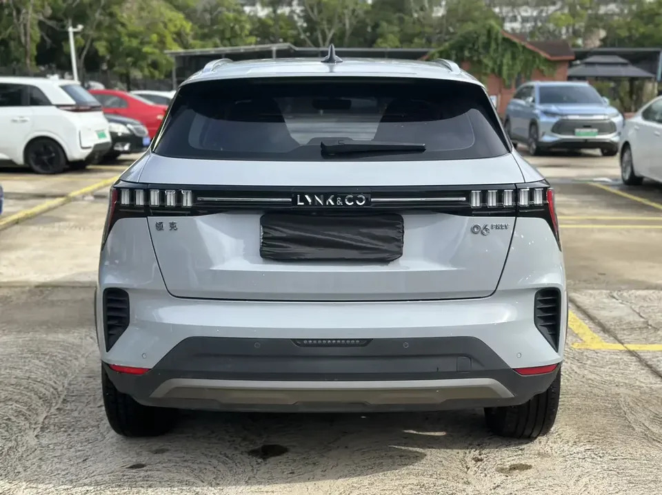 Lynk & Co 06 EM-P Lynk & Co 06 EM-P 2021 84KM Endurance Version Pro 2023 — миниатюра 2