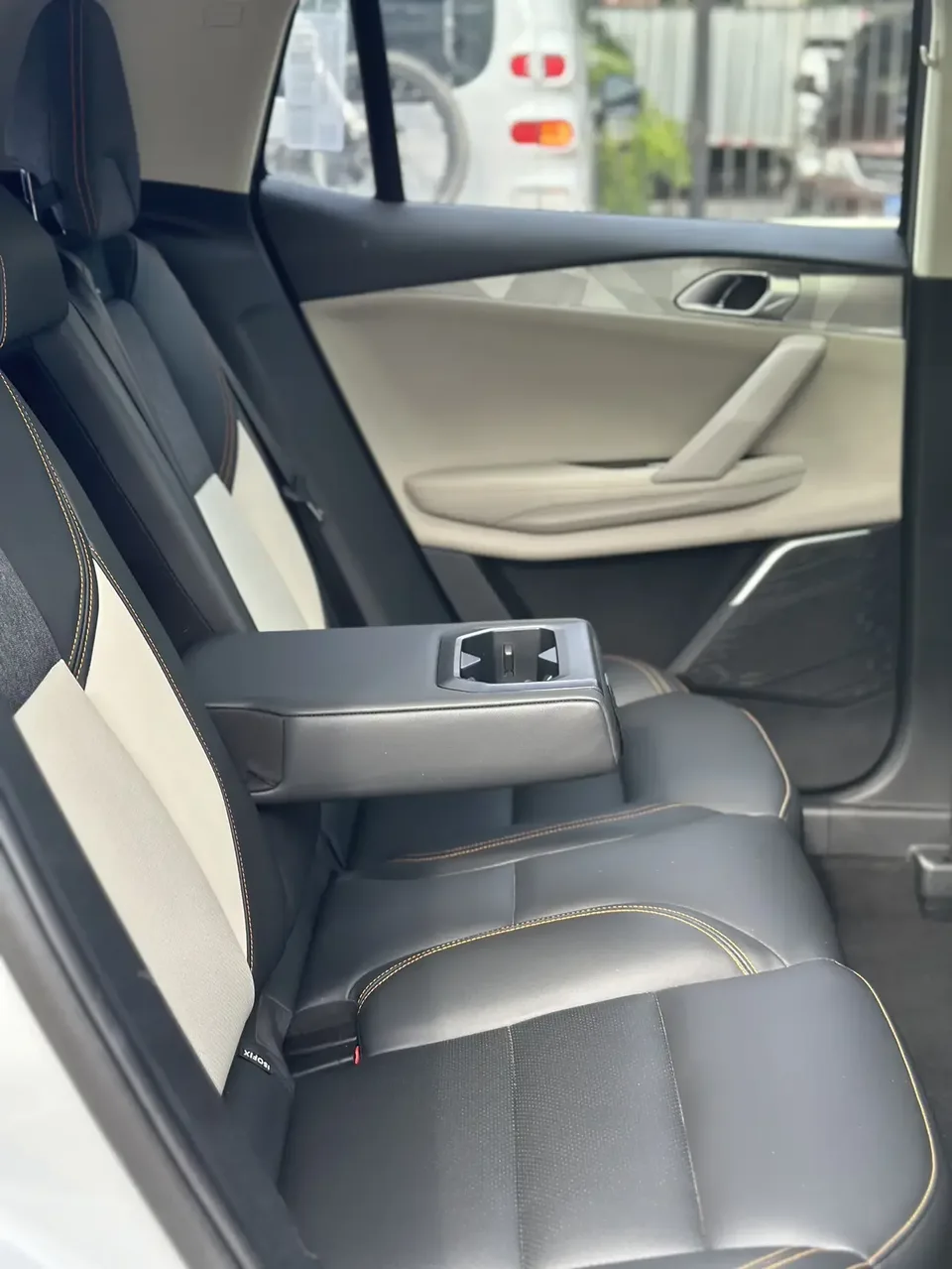 Lynk & Co 06 EM-P Lynk & Co 06 EM-P 2021 84KM Endurance Version Pro 2023 — миниатюра 3