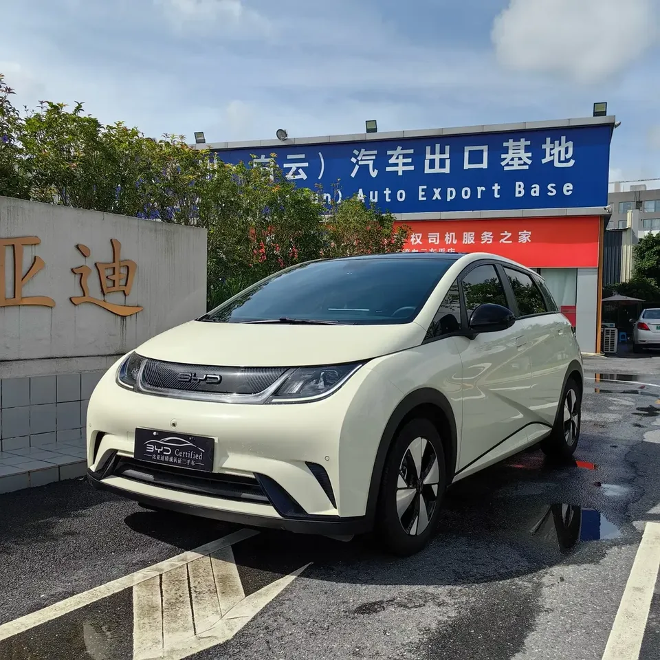 BYD Dolphin dolphin 2023 Fashion version 2023 — фото 1, купить с доставкой в Москву