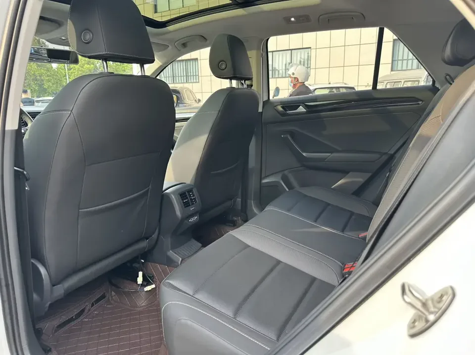 Volkswagen T-Roc TANG 2022 280TSI DSG 2WD Comfort PLUS 2022 — thumbnail 5