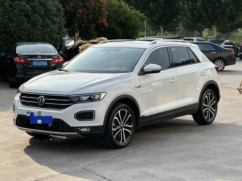 Volkswagen T-Roc TANG 2022 280TSI DSG 2WD Comfort PLUS 2022 — photo 1, buy with delivery to Moscow