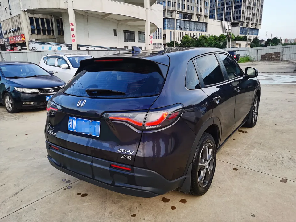 Honda ZR-V ZR-V Zhizai 2023 1.5T CVT Technology Edition 2023 — thumbnail 2