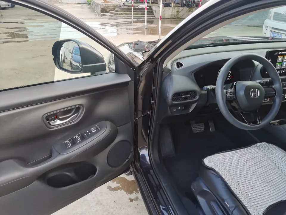 Honda ZR-V ZR-V Zhizai 2023 1.5T CVT Technology Edition 2023 — thumbnail 4