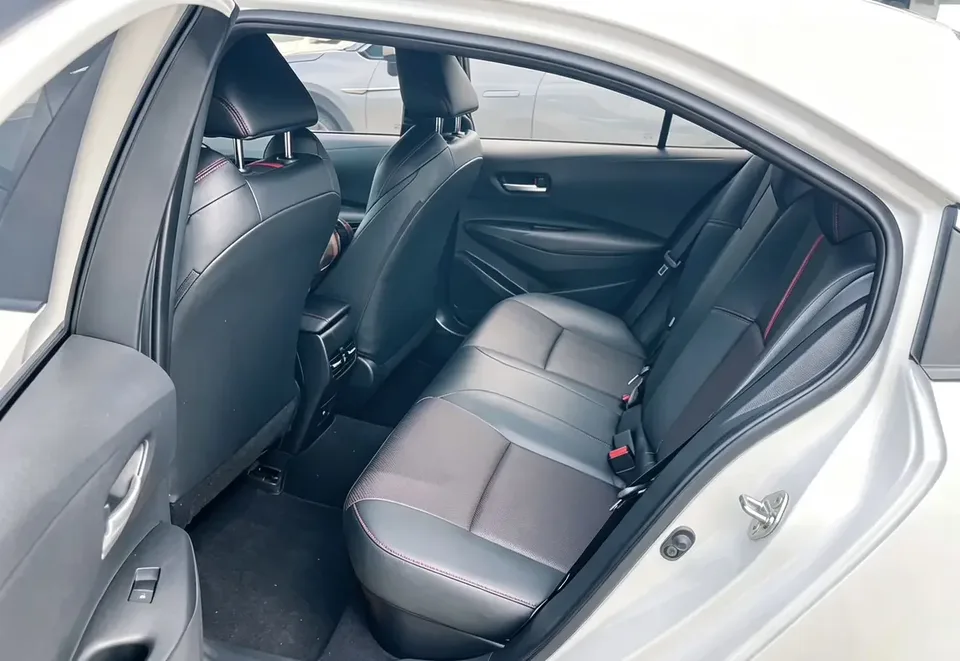 Toyota Levin Lei Ling 2022 Dual Engine 1.8H E-CVT Sports Edition 2022 — thumbnail 3