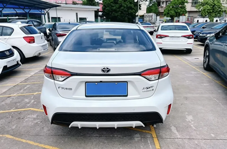 Toyota Levin Lei Ling 2022 Dual Engine 1.8H E-CVT Sports Edition 2022 — thumbnail 4