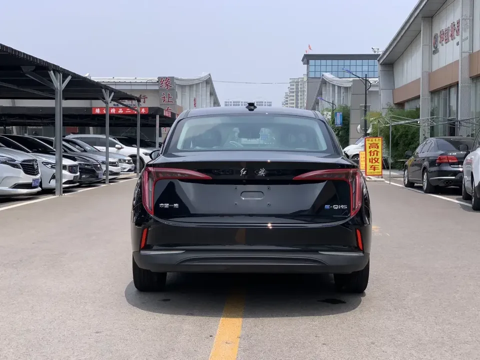 Hongqi E-QM5 Hongqi E-QM5 2021 Online Charging T3 Version 5 Seaters 2022 — thumbnail 2