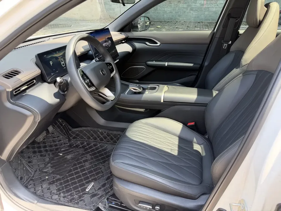 Changan Escape Escape 2026 Fourth-generation 1.5T DCT 500Bar Smart Edition 2025 — thumbnail 3
