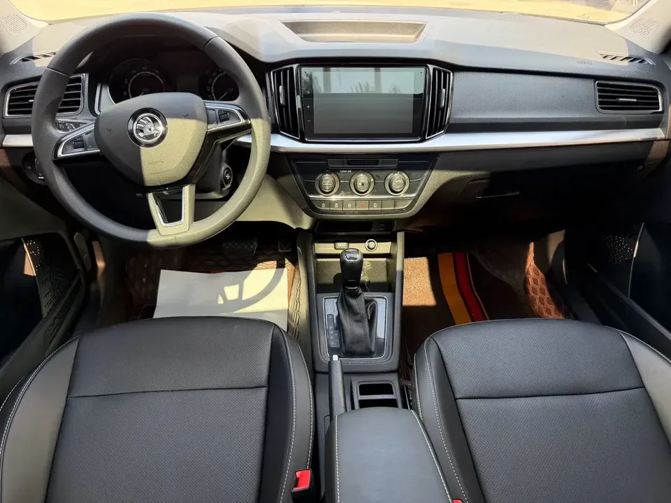 Skoda Comek Comek 2022 1.5L Automatic Comfort Edition 2023 — thumbnail 5