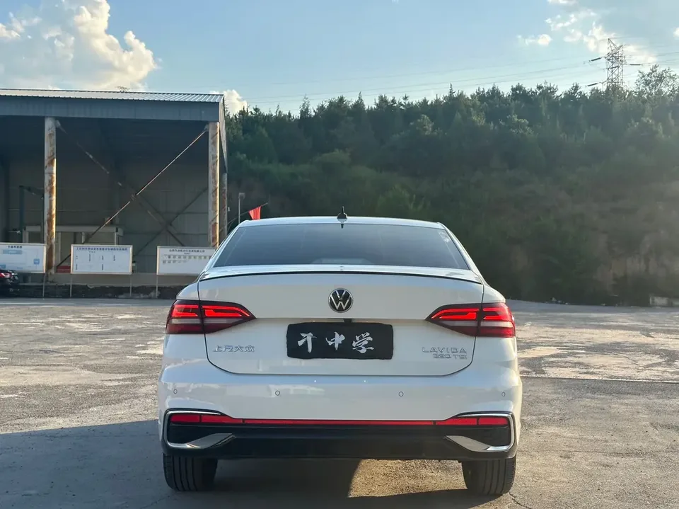 Volkswagen Lavida Lavida 2023 280TSI DSG Starry Sky Forever Edition 2023 — миниатюра 2