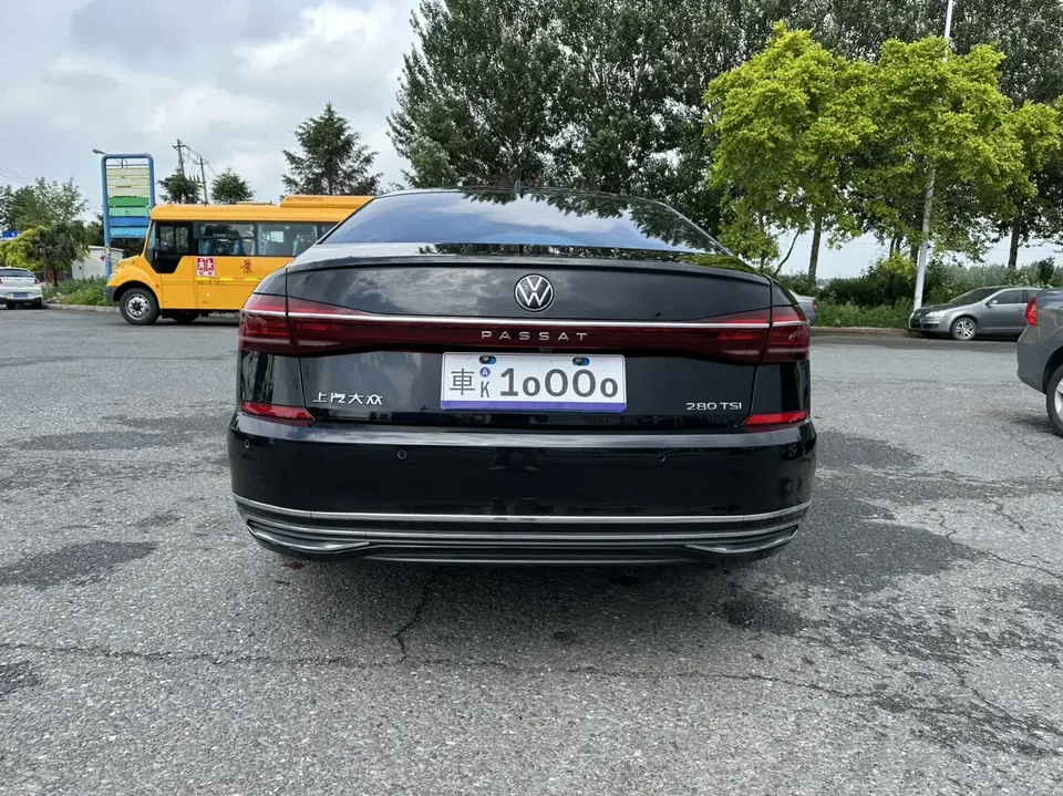 Volkswagen Passat Passat 2023 Modified 280TSI Elite Edition 2023 — thumbnail 2
