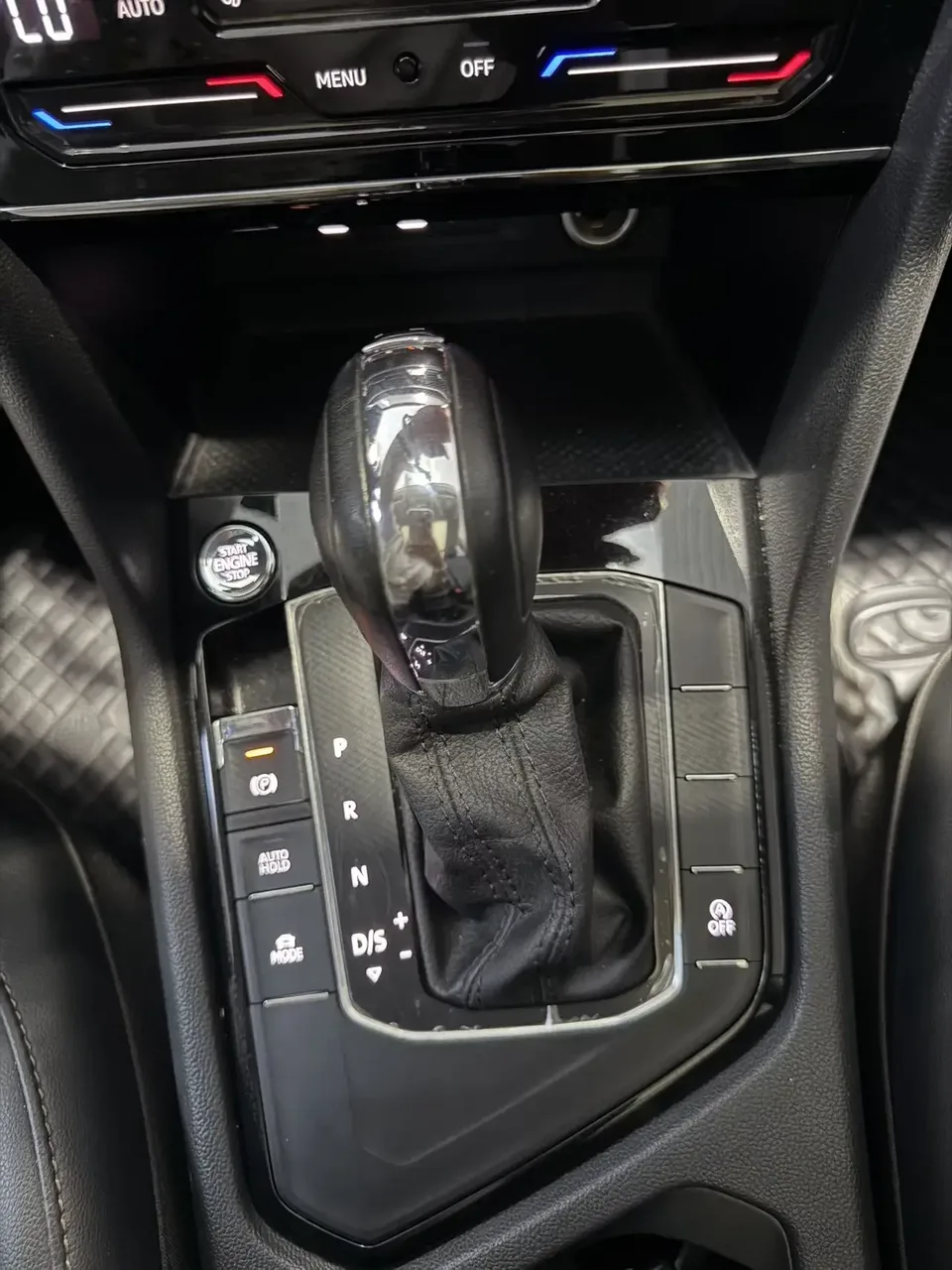 Volkswagen Tharu tuyue 2022 280TSI 2WD Deluxe Edition 2022 — thumbnail 4