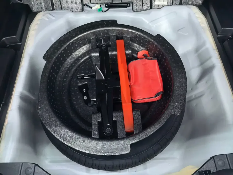 Haval M6 Haval M6 2023 PLUS 1.5T DCT Luxury Intelligent Connection 2023 — thumbnail 4