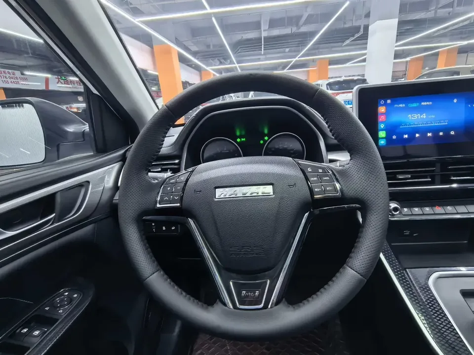 Haval M6 Haval M6 2023 PLUS 1.5T DCT Luxury Intelligent Connection 2023 — thumbnail 5