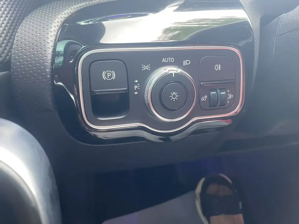 Mercedes-Benz Klasa A Mercedes Benz A Class 2022 A 180L 2022 — thumbnail 5