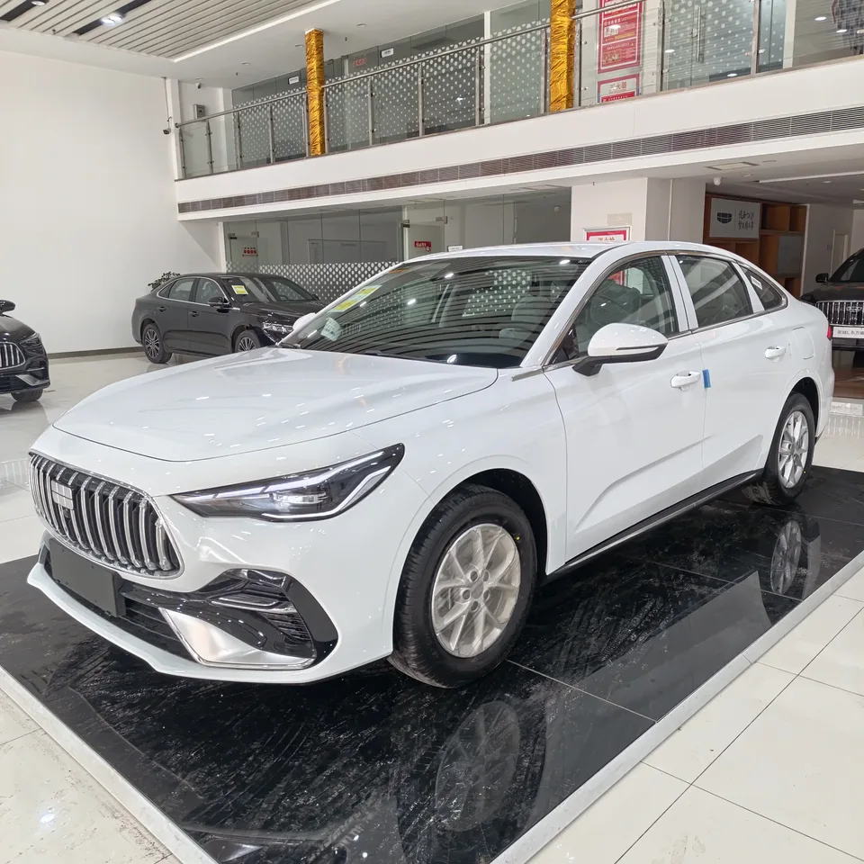 Geely Galaxy Star 6 Galaxy Star 6 2026 EM 125km Long-Range Version 2026 — photo 1, buy with delivery to Moscow