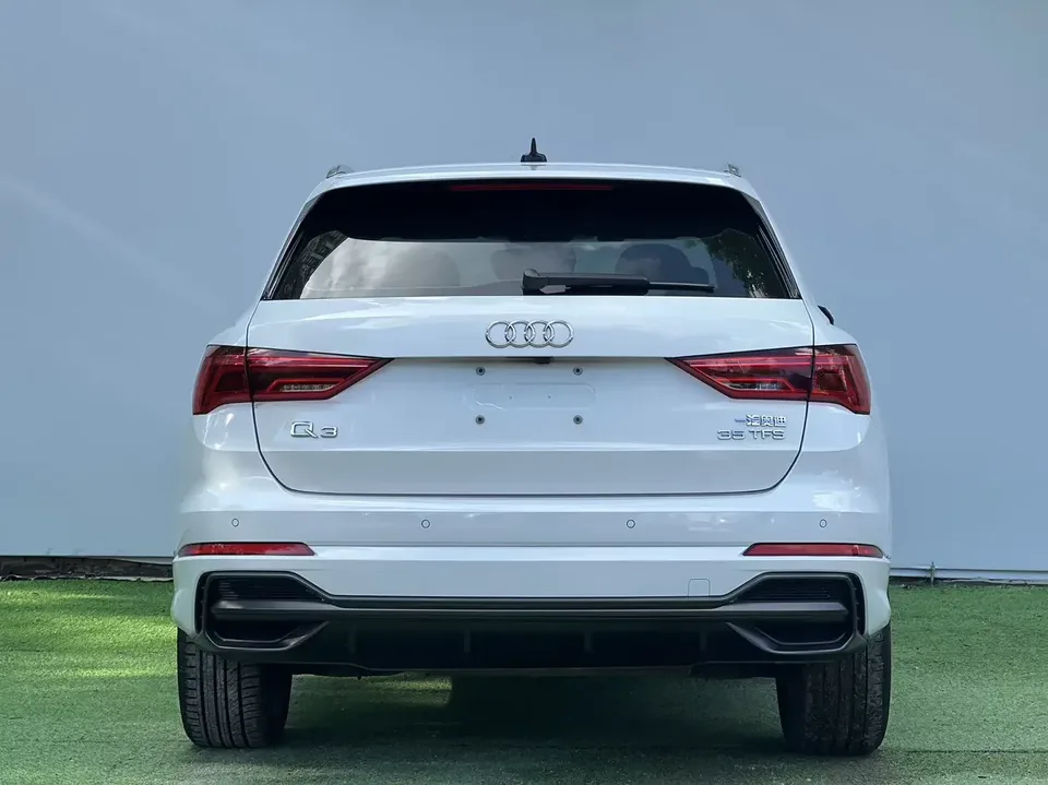 Audi Q3 Audi Q3 2022 35 TFSI Stylish Dynamic 2022 — thumbnail 2