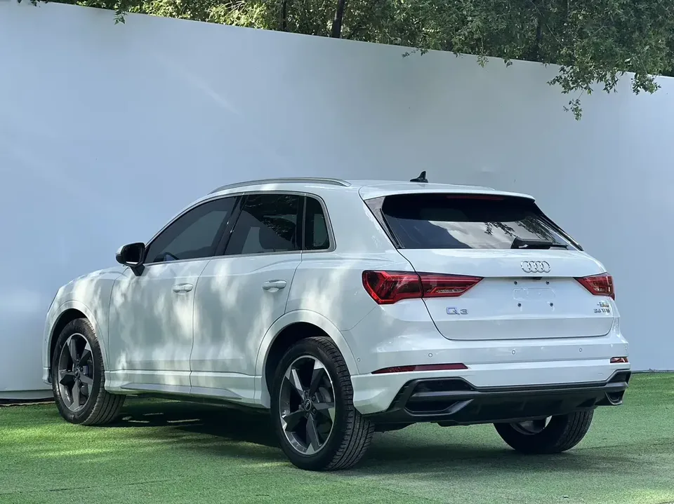 Audi Q3 Audi Q3 2022 35 TFSI Stylish Dynamic 2022 — thumbnail 4