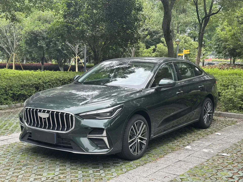 Geely Emgrand emgrand 2026 5th Generation 1.5T DCT Flagship Model 2025 — photo 1, buy with delivery to Moscow
