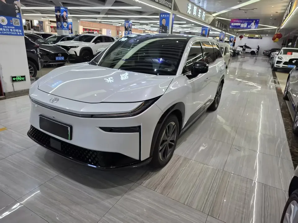 Toyota Bozhi 3X Bozhi 3X 2025 520 Pro+ 2025 — photo 1, buy with delivery to Moscow