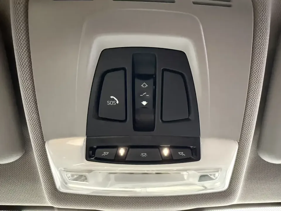 BMW X1 BMW X1 2022 sDrive20Li Fashion 2023 — thumbnail 3