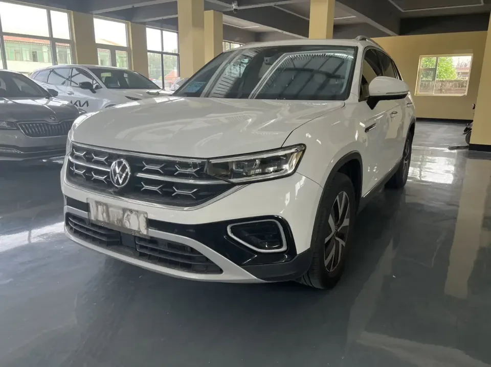 Volkswagen Tayron Tanyue 2023 280TSI 2WD Luxury Plus Advanced Edition 2022 — photo 1, buy with delivery to Moscow