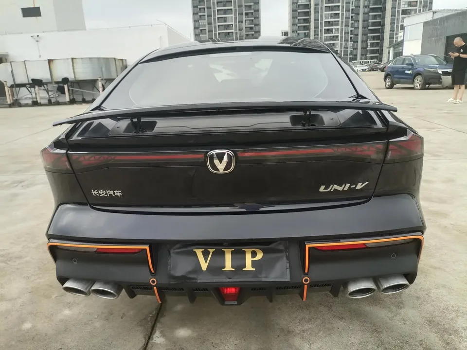 Changan UNI-V Changan UNI-V 2023 1.5T Sports Edition 2024 — thumbnail 4