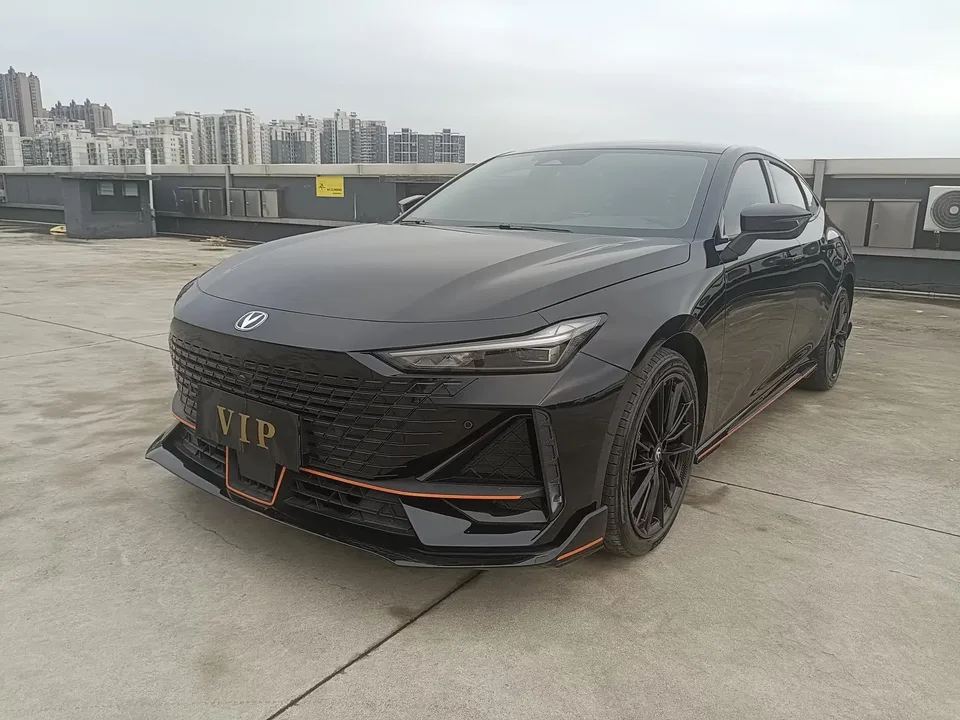 Changan UNI-V Changan UNI-V 2023 1.5T Sports Edition 2024 — photo 1, buy with delivery to Moscow